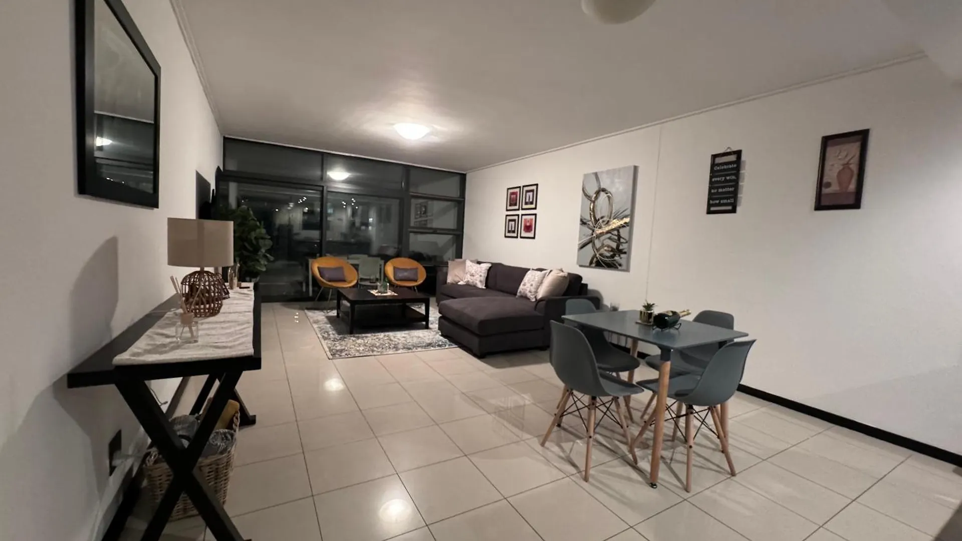 @Liam Flatrock Apartment Cape Town